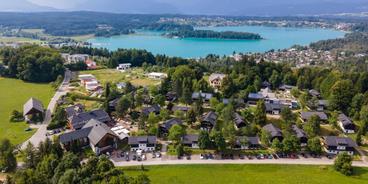 Naturel Hoteldorf Schoenleitn Latschach ober dem Faakersee Exterior photo